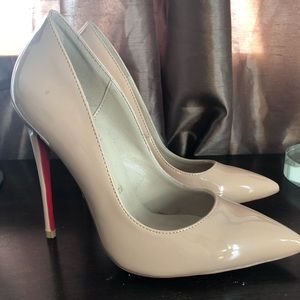 Nude louboutin heels